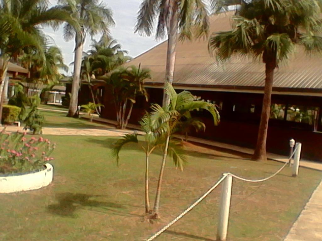 The Friendly North Inn Лабаса Экстерьер фото